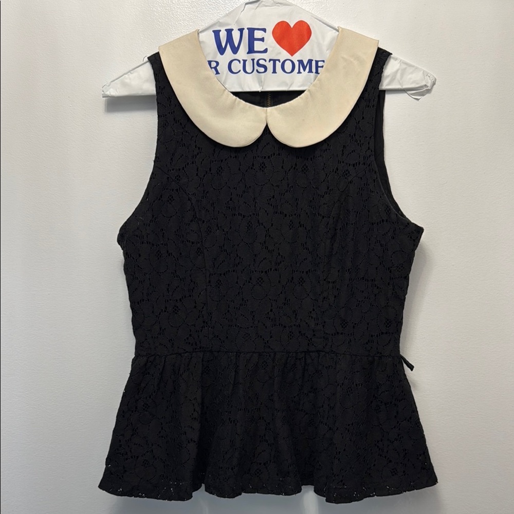 Xs tahari Black Lace Sleeveless peplum Top with Cream Peter Pan Collar